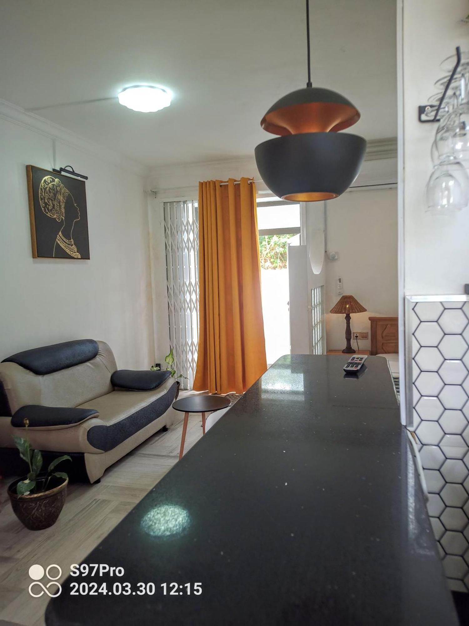 Happy House - Cosy Apartment With Private Pool And Walking Distance To Blue Bay Beach Kültér fotó